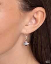 Load image into Gallery viewer, Opulent Ostentation ~ White ~ Paparazzi