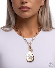 Load image into Gallery viewer, Deluxe Dragonfly ~ Gold ~ Paparazzi