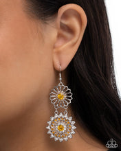 Load image into Gallery viewer, Perfected Shimmer ~ Yellow ~ Paparazzi