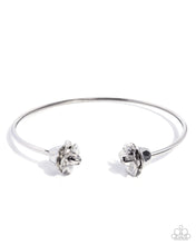 Load image into Gallery viewer, Rosy Radius ~ Silver ~ Necklace