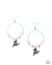 Load image into Gallery viewer, Saddle Showcase ~ White ~ Earring