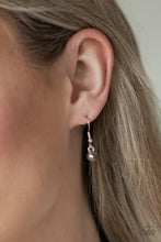 Load image into Gallery viewer, Empire State Elegance - Black - Paparazzi