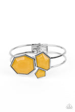 Load image into Gallery viewer, Tourist TRAPEZOID - Yellow - Bracelet
