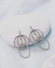 Load image into Gallery viewer, Geometric Glitz ~ Multi ~ Paparazzi
