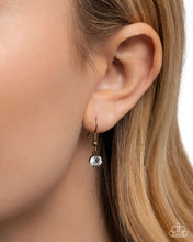 Load image into Gallery viewer, Oval Ovation ~ Brass ~ Paparazzi
