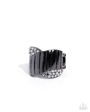 Load image into Gallery viewer, Chic Crossover ~ Black ~ Ring
