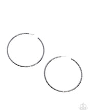 Load image into Gallery viewer, Closer To Chic ~ Black ~ Earring
