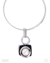 Load image into Gallery viewer, Elegant Entrance ~ Black ~ Necklace
