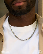 Load image into Gallery viewer, Fashionable Follower ~ Silver ~ Convention Piece 2026 ~ Paparazzi
