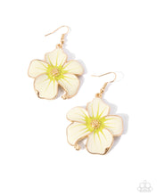 Load image into Gallery viewer, Floral Flavor ~ Gold ~ Earring
