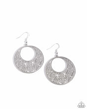 Load image into Gallery viewer, Mandala Paradise ~ Silver ~ Earring

