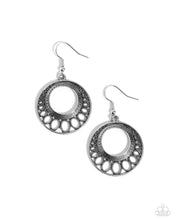 Load image into Gallery viewer, Peacefully Prairie ~ Silver ~ Earring
