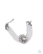 Load image into Gallery viewer, Perceptive Pearls ~ Complete Look ~ Bracelet

