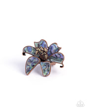 Load image into Gallery viewer, Springtime Shells ~ Copper ~ Ring
