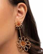 Load image into Gallery viewer, Wiry Whimsy ~ Orange ~ Paparazzi
