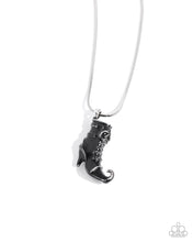Load image into Gallery viewer, Witch's Fitting ~ Black ~ Necklace
