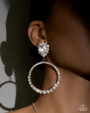 Load image into Gallery viewer, Palatial Polish ~ White ~ Paparazzi
