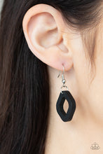 Load image into Gallery viewer, Top Of The Wood Chain Black Earrings
