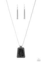 Load image into Gallery viewer, Private Plateau - Black - Necklace
