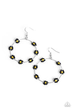 Load image into Gallery viewer, Dainty Daisies - Black - Earring
